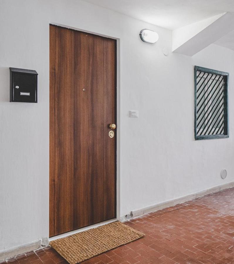 Casa Al Mare Apartment เปสการา ภายนอก รูปภาพ
